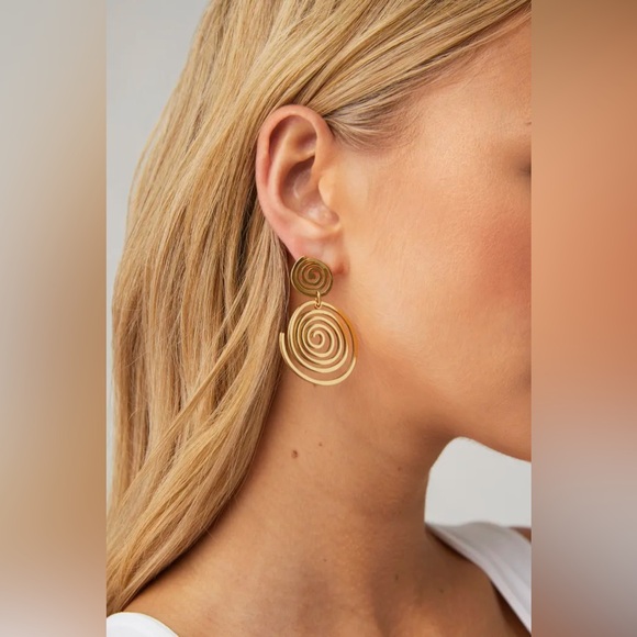 18K Gold Plated Swirl Earrings*Drop Earrings*Spiral Earrings*Waterproof Jewelry - Picture 2 of 8